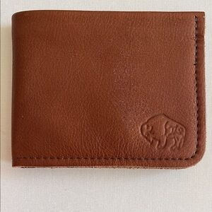 Men’s Buffalo Leather Bifold Wallet – Soft Brown, Bison Logo, Slim Minimalist
